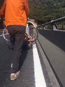 噴涂型雙組份標線