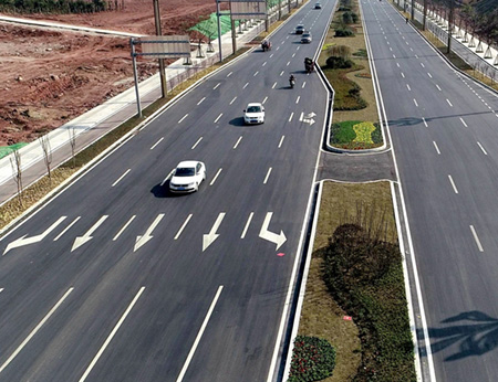 國道212交通標線施工