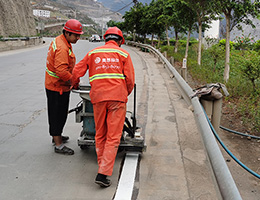 樂山道路劃線(國道213)