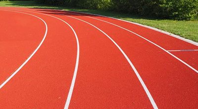 塑膠跑道起泡的原因解析