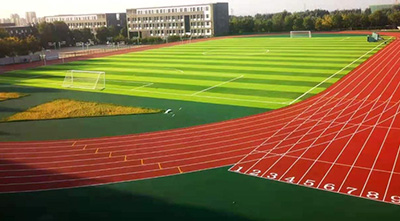 哪些原因會導致塑膠跑道施工脫膠？