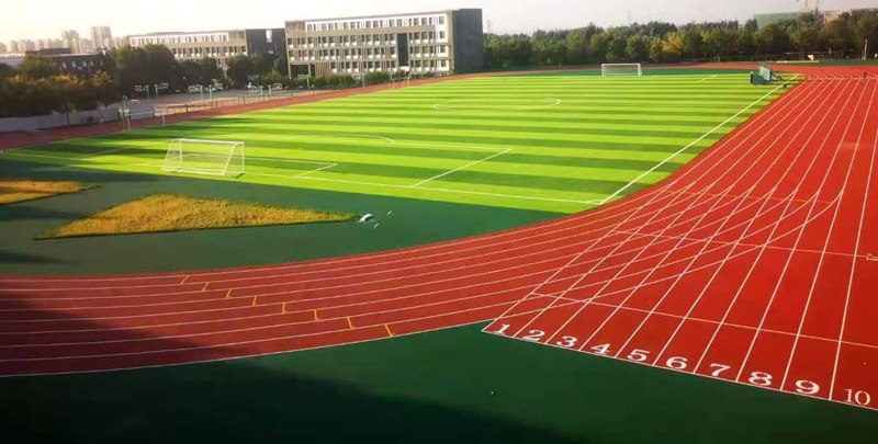 學校塑膠跑道