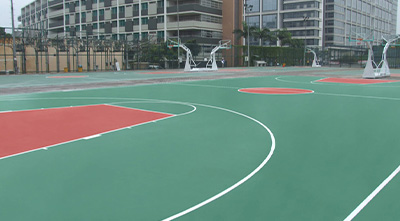 學(xué)校球場一定要選硅PU嗎？